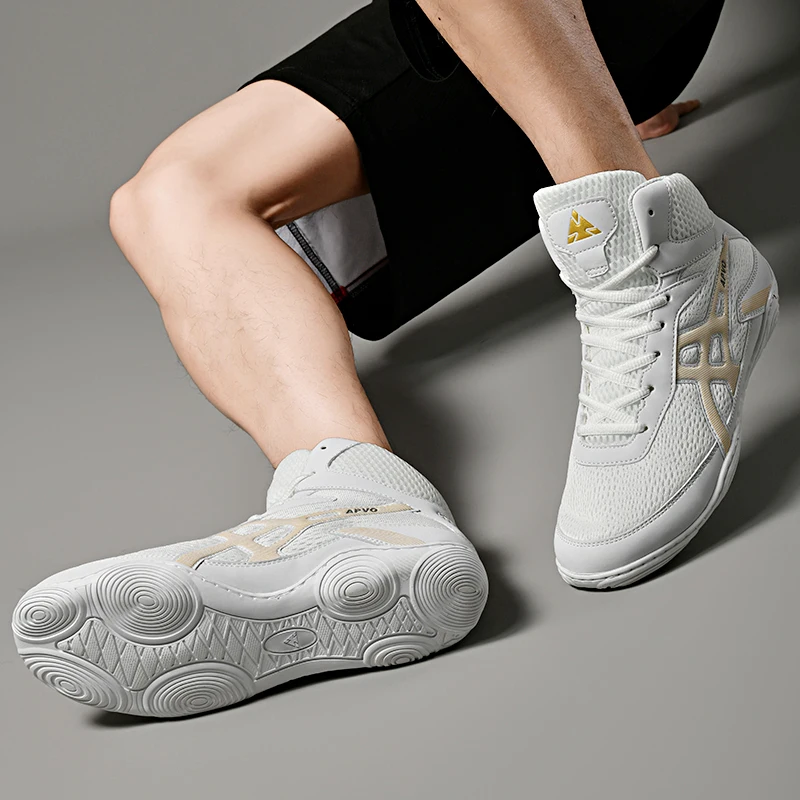 LiXingMing Boxing Shoes Men Women High Top Professional Wrestling Shoes Light Weight Boxing Training Fighting Contest Sneakers