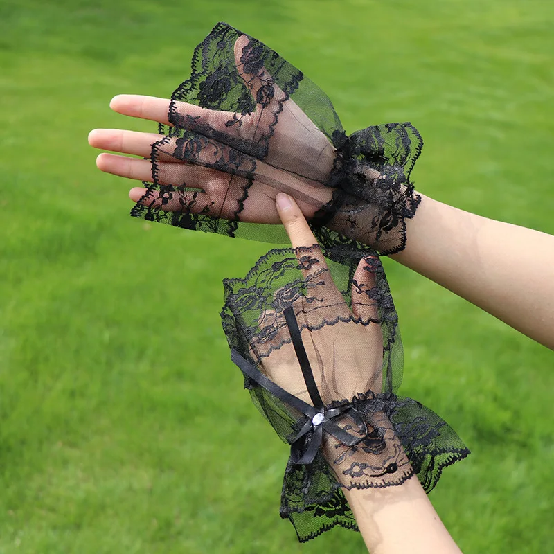 Fingerless gloves Bridal gloves Arm sleeves Detachable wrist cuffs Retro lace gloves and wristbands lolita lace bow wedding dress accessories