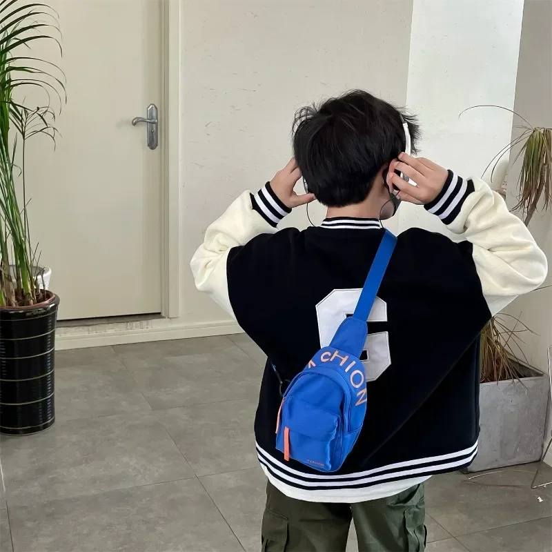 Borsa sul petto per bambini Little Boy Play Travel Collection borsa a tracolla a tracolla Casual semplice zaino portamonete per ragazzi e ragazze - immagine 4