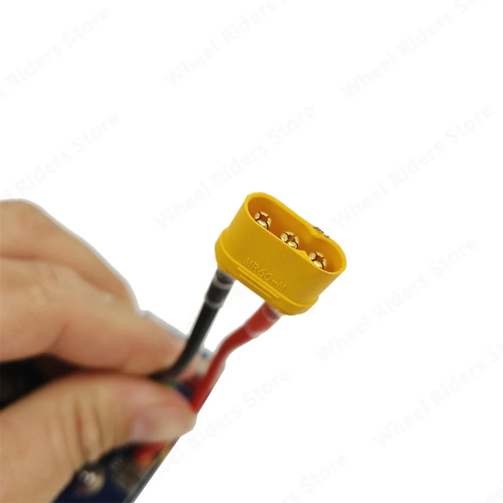 8482313 Kabelbaum Motor Zündmodul B46D B48D 2.0L BMW G30 G31