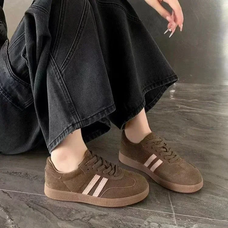 2024 Autumn New Flat Casual Frosted Board Shoes Retro Fashion Lace-up Women's Single Shoes Women Sneakers 4