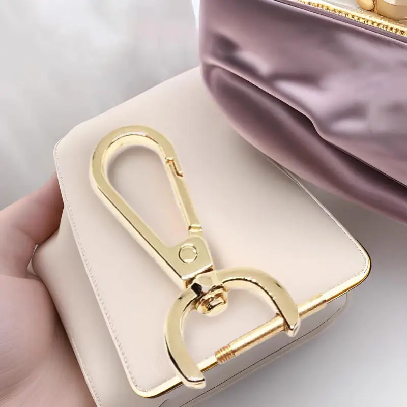 Versatile Detachable Rotating Buckle Keychain with Alloy Lobster Clasp