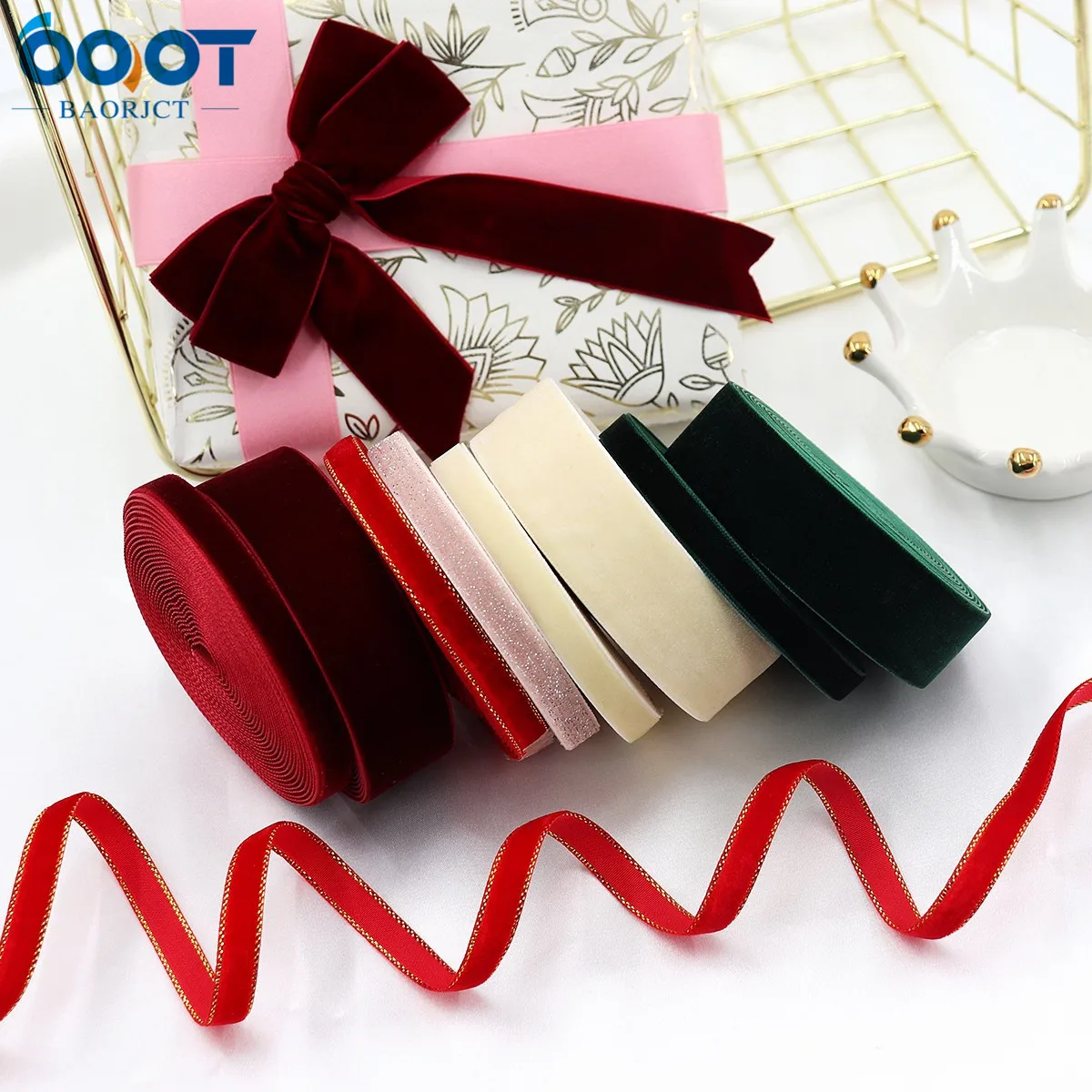 Wholesale Polyester Velvet Ribbon for Gift Packing and Festival Decoration  