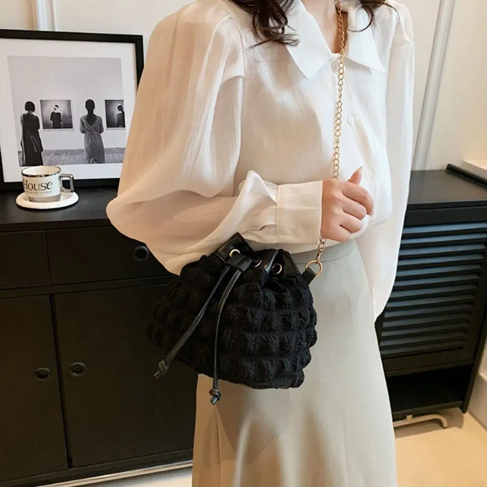 

Plaid Fresh Bubble Drawstring Bucket Bag Large Capacity Korean Style Pleated Crossbody Bag Solid Color Metal Chain Women