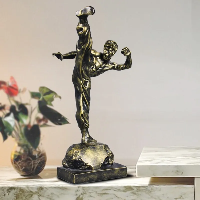 

Bruce Lee character sculpture modelOffice bedroom room table ornament creative home decoration gifts