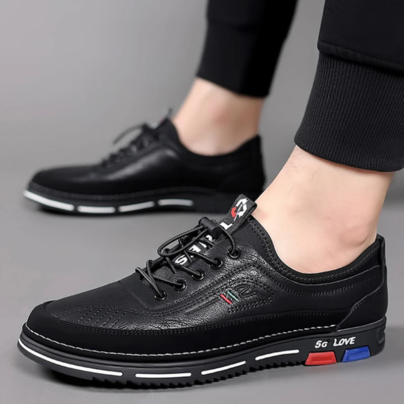 Men's Casual Leather Loafers Slip-on Plus Size Outdoor Sneakers Round Toe Comfortable Business Fashion High Quality Dress Shoes