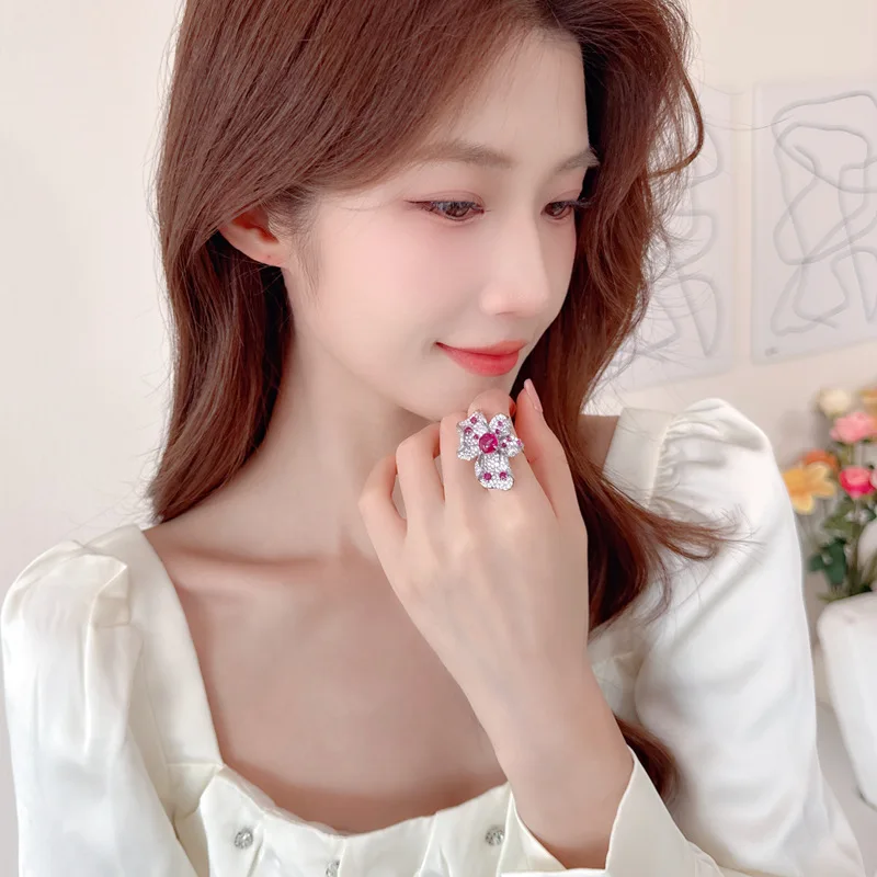 SUYU Women's Light Luxury Design Elegant Three-Dimensional Flower Ring Fashionable And Versatile Niche Design Sense Ring