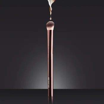 1 pezzo Pennello per trucco correttore angolato Ombretto centrale Pennello per trucco Strumento cosmetico professionale di base Manico in metallo