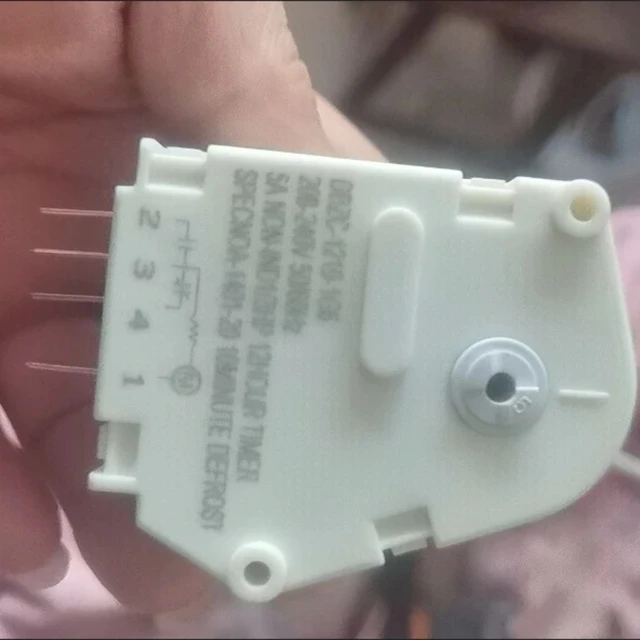 Minuteur de dégivrage DBZC-1210-1G6 (2341) pour pièces de réfrigérateur 1