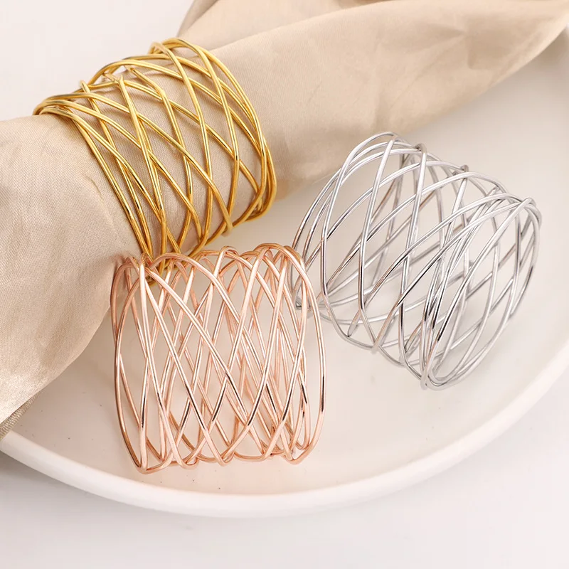 

1 Pc Creative Mental Napkin Rings Art Circle Hollow Gold Round Western Handcrafted Home Weddings Table Decoration Napkin Rings