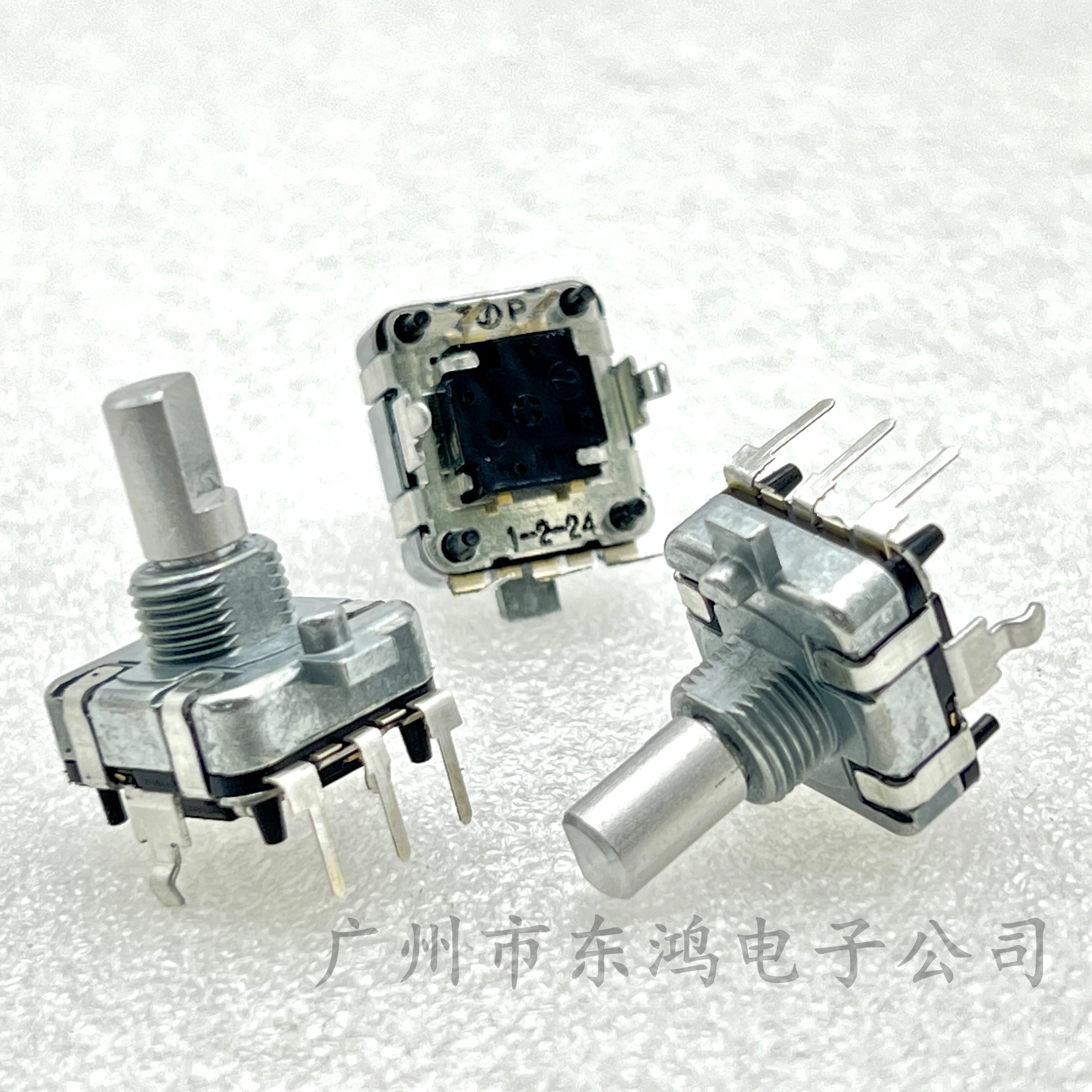 1 PCS Japanese REB16(9X5)PVBS15F EC16 Encoder 1-2-24 24 Positioning Shaft Length 15mm with Switch