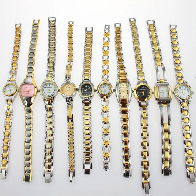 【ダイヤモンド付】CARAVELLE/レディース腕時計/ゴールド色/お洒落/希少 ダイヤモンド付】CARAVELLE/レディース腕時計/シルバー.ゴールド色