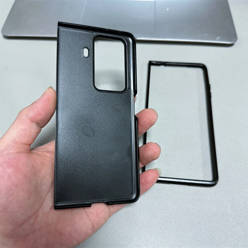 Premium Magnetic Carbon Fiber Soft Shell for Magsafe-Compatible Folding Devices