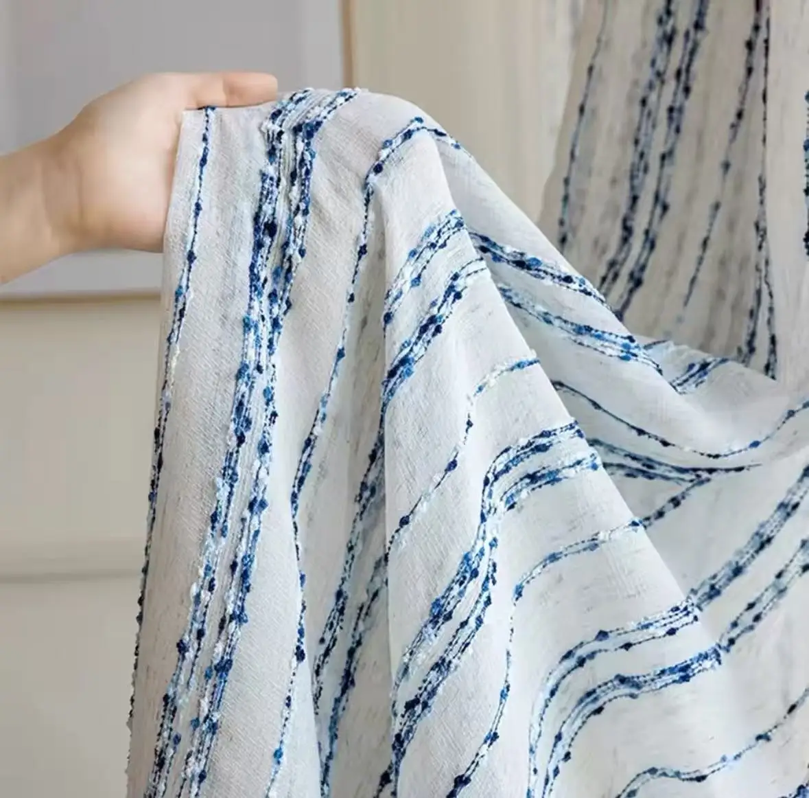 Cortinas japonesas de algodão e linho listradas de grãos azuis e brancos, textura tridimensional, cortina de gaze de transmissão de luz