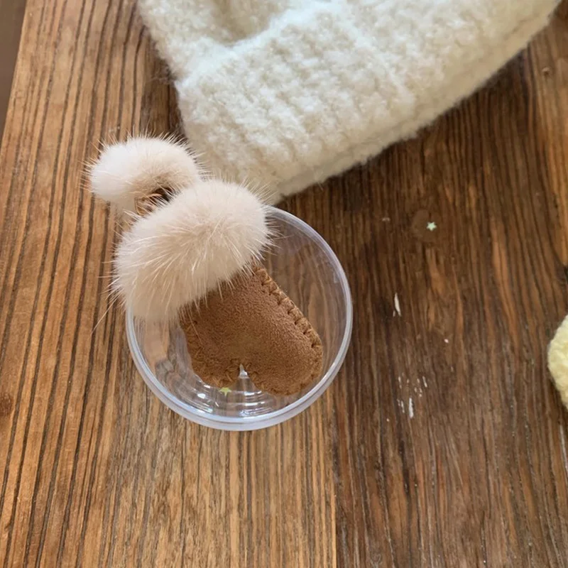 Ladies' Bag Pendants Gloves Cute Kawaii Sweet Bag Accessories Multifunctional High-quality Keychain