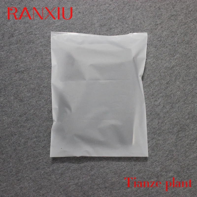 Printing Slide Matte/ Frosted Biodegradable Zipper Plastic Bag Clothing Tshirt Poly Zip Bag With Own