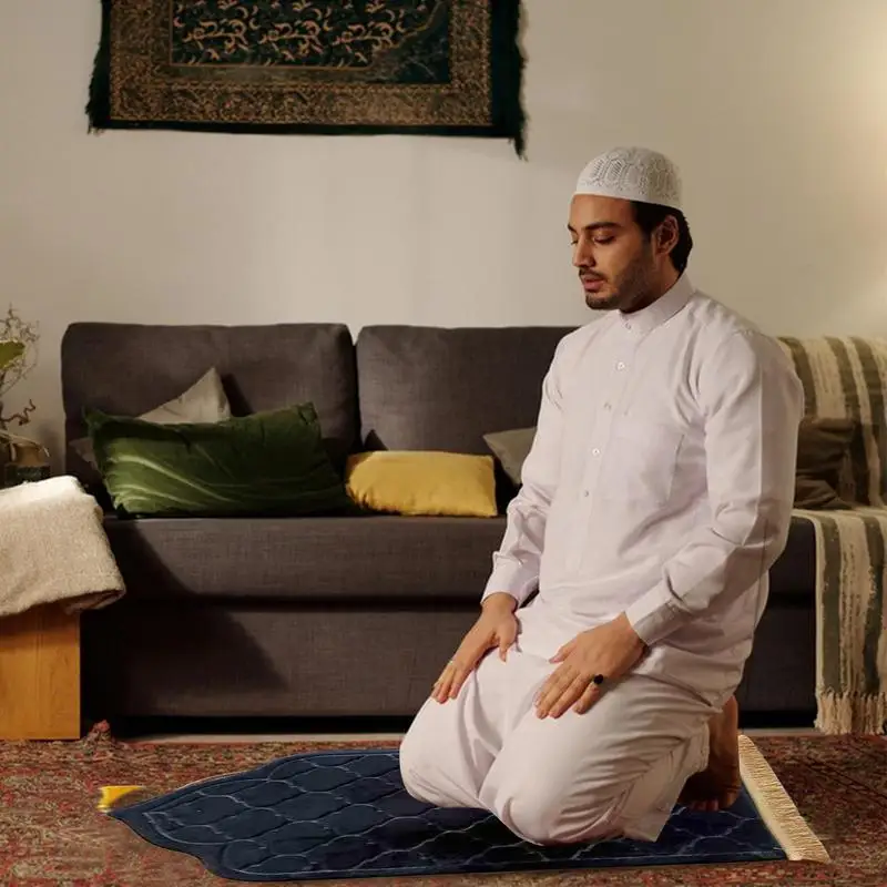 Prayer Mat Thick Tassel Trim Flannel Carpet Embossed Irregular Floor Carpets With Tassel For Festival Short pile non-slip carpet