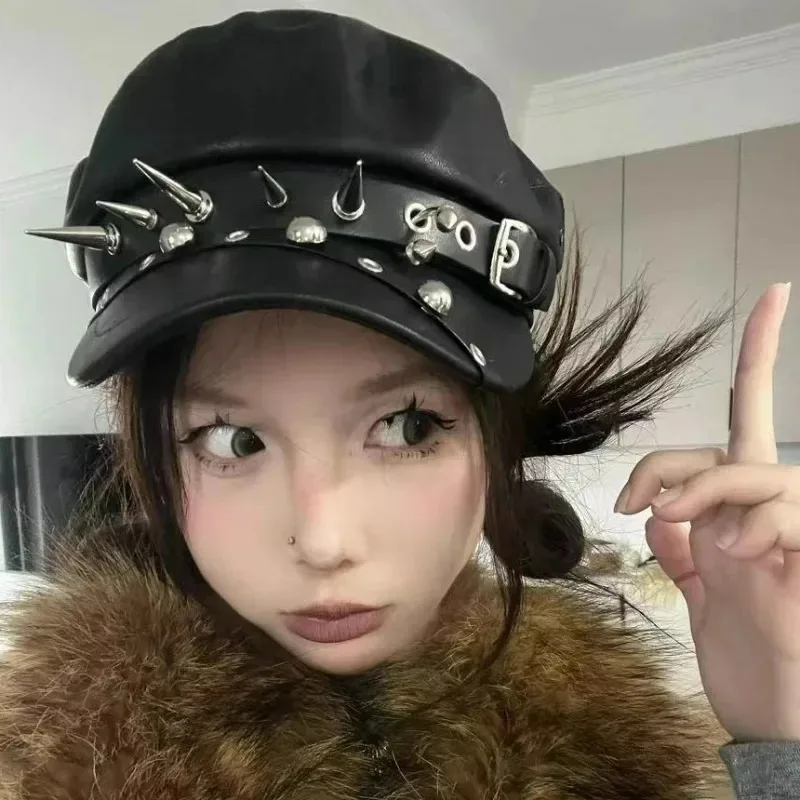 New Autumn Winter Spicy Girl Punk Rivet Beret Subculture Black Leather Dark Retro Face Revealing Duckling Tongue Cap Painter Hat