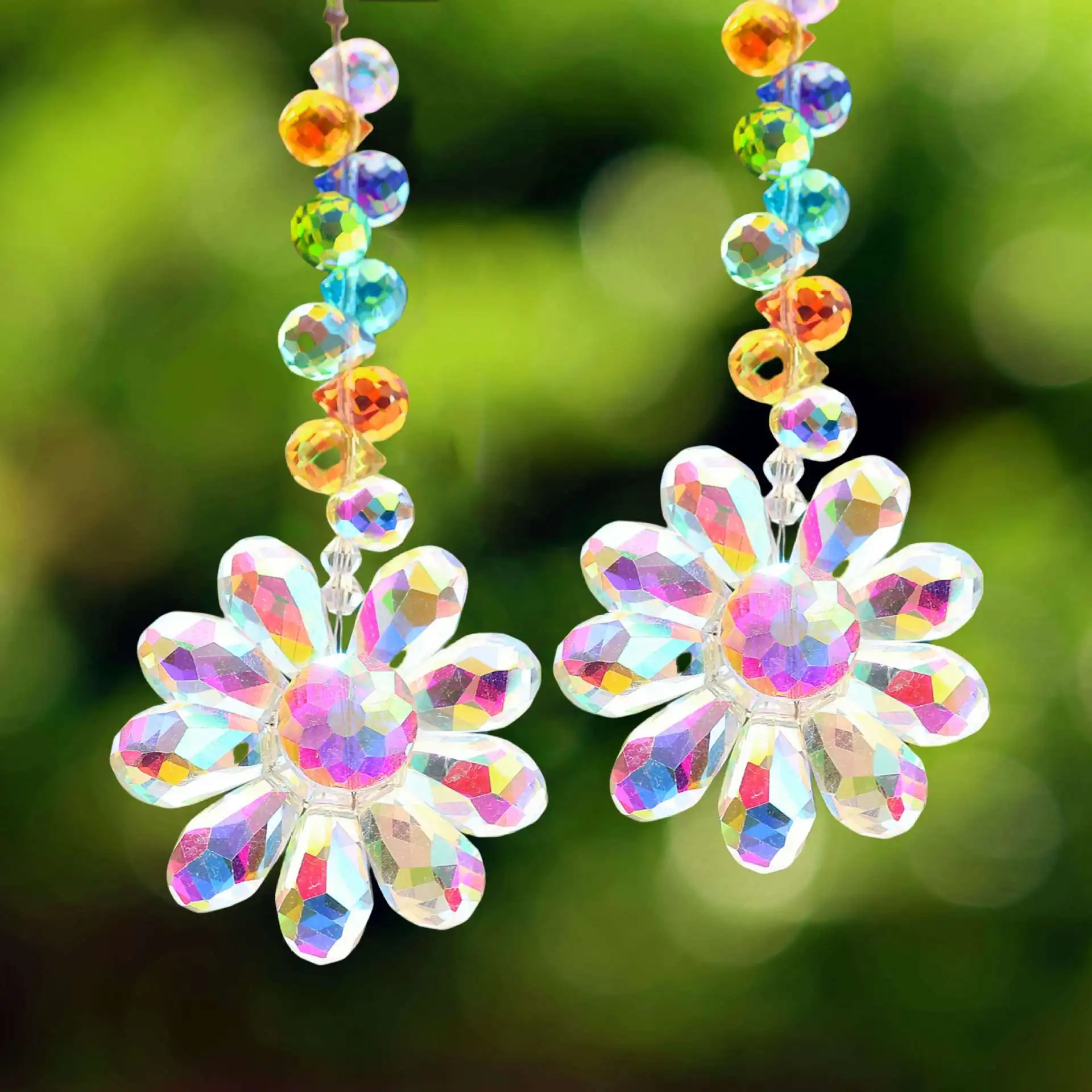Daisy Crystal Sun Catchers Hanging Suncatchers for Window Car Decor Fall Decorations Rainbow Maker Garden Indoor Outdoor Gift