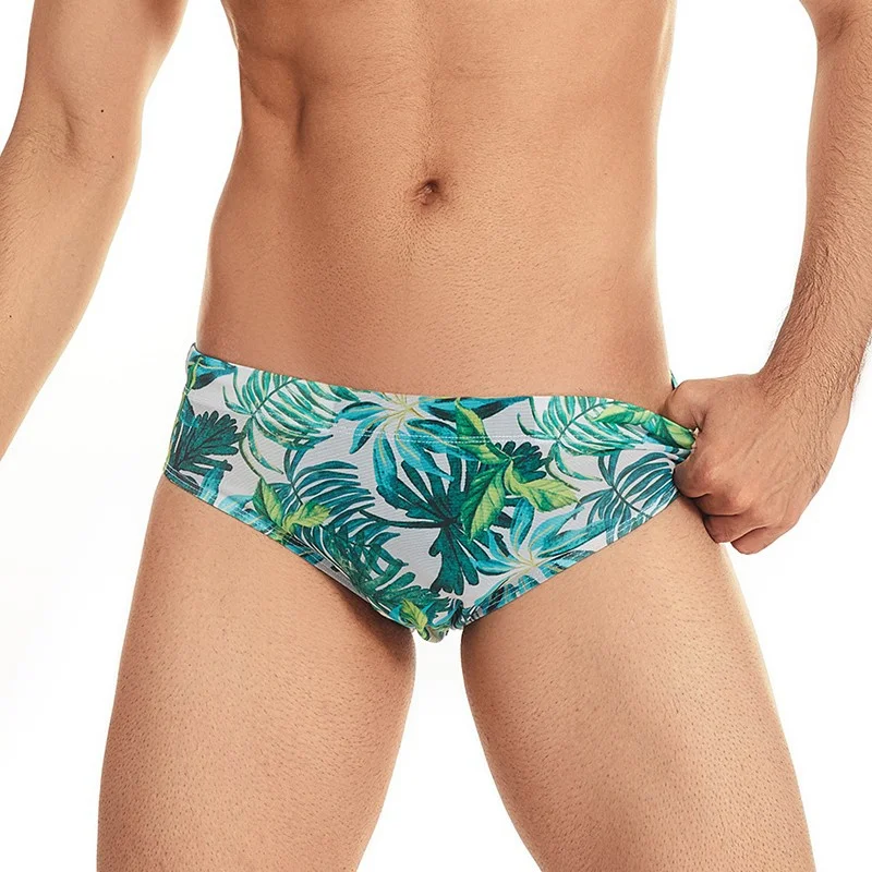 Men's Swimwear Printed Swimming Trunks Wholesale Low Waist Triangle Swimming Trunks Mesh Breathable Travel Beach Wear