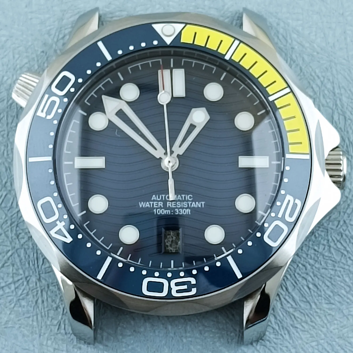 Stainless Steel Sapphire Diving Watch Case with Transparent Back and Waterproof Design