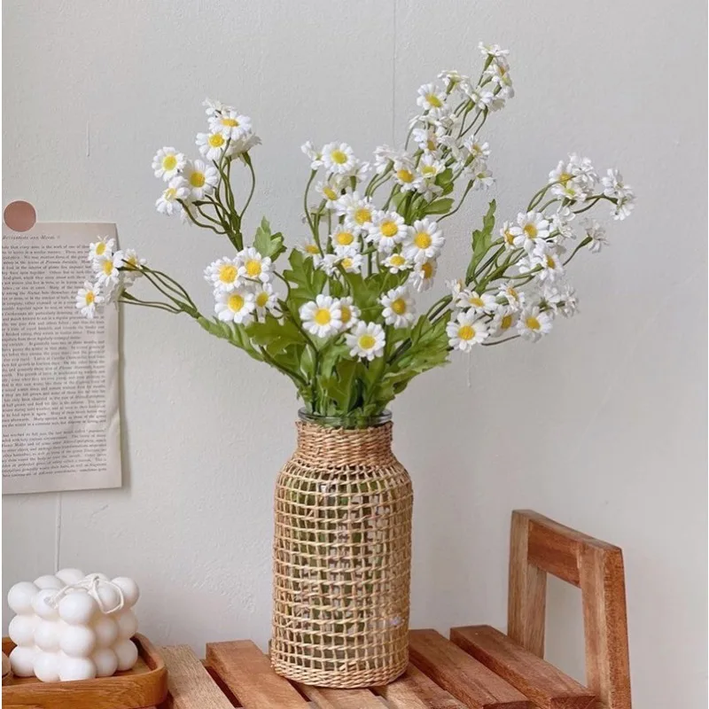 Artificial Chamomile Daisy Flowers Lifelike Plastic Fake Blooms for DIY Crafts Wedding Party Decor Home Garden Room Decoration