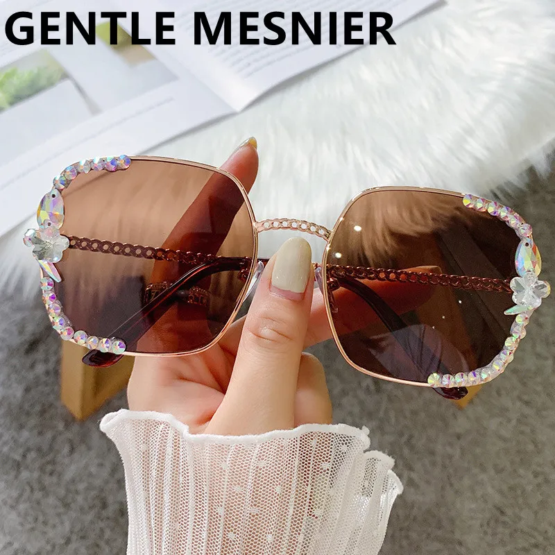 

Fashion Square Sunglasses Women Fashion Brand Designer Luxury Rhinestone Sun Glasses Clear Lens Vintage Shades Gafas De Sol