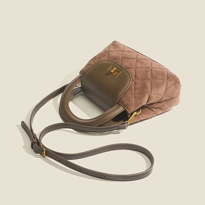 New fashion frosted women's crossbody bag, simple and fashionable handbag, luxurious high-end small square bag