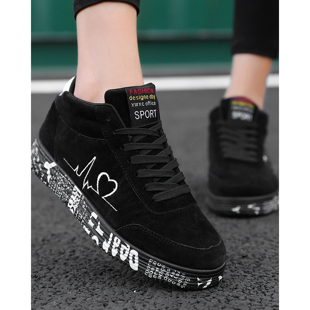 Couple Fashion Heart Embroidery Round Toe Lace Up Platform Sneakers Autumn Women or Man Casual Daily Flats Shoes Korean Style