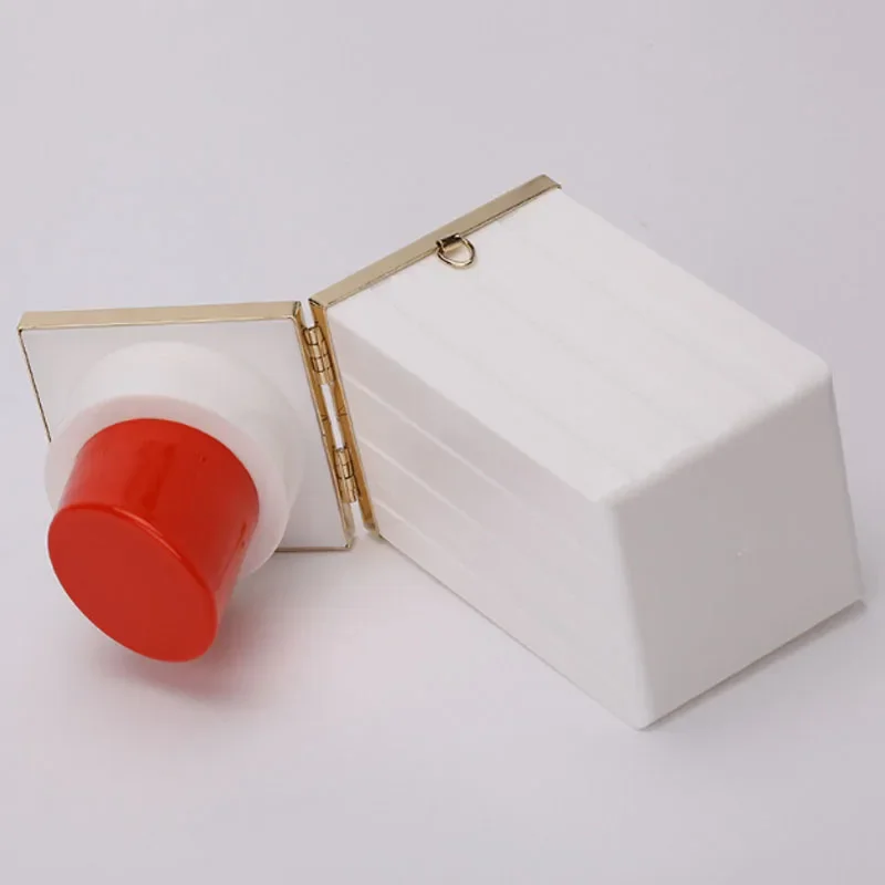 Fashion Clutch Evening Bags for Women Beauty Box Lipstick Shape Handbags Retro Shoulder Bag Designer Crossbody Bag Party Purse 3