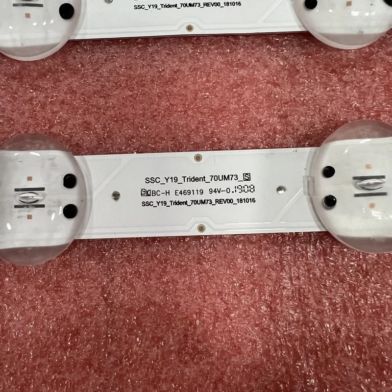 Description Picture 3 of itemLED Strip For TV 70UM7450PLA 70UN6950ZUA 70UM7370PUA 70UP7070PUE 70UM7100PLA 70UN71006LA 70UM7370PDA 70UM73 HC700DQN-VHXL1-214X