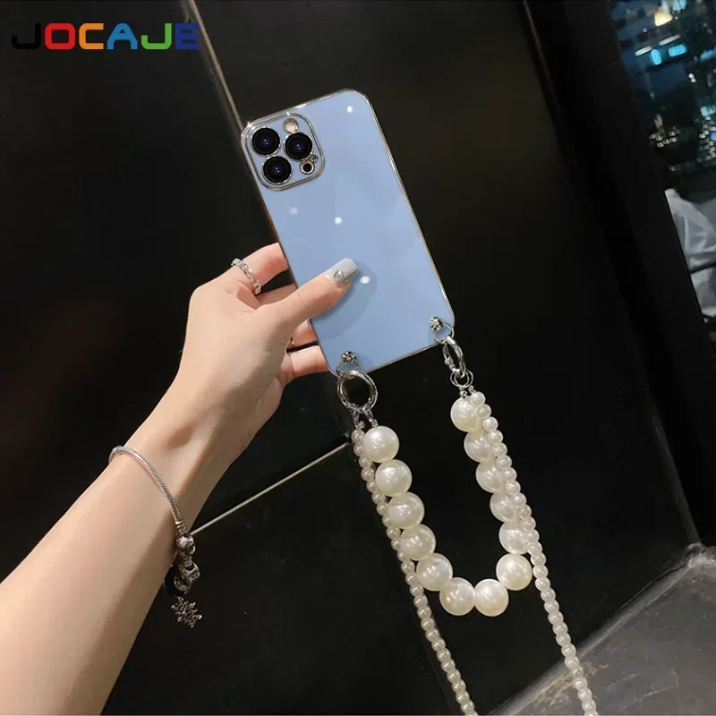 Pearl Chain Bracelet Crossbody Lanyard with Lens Protection - Plating Silicone Cover