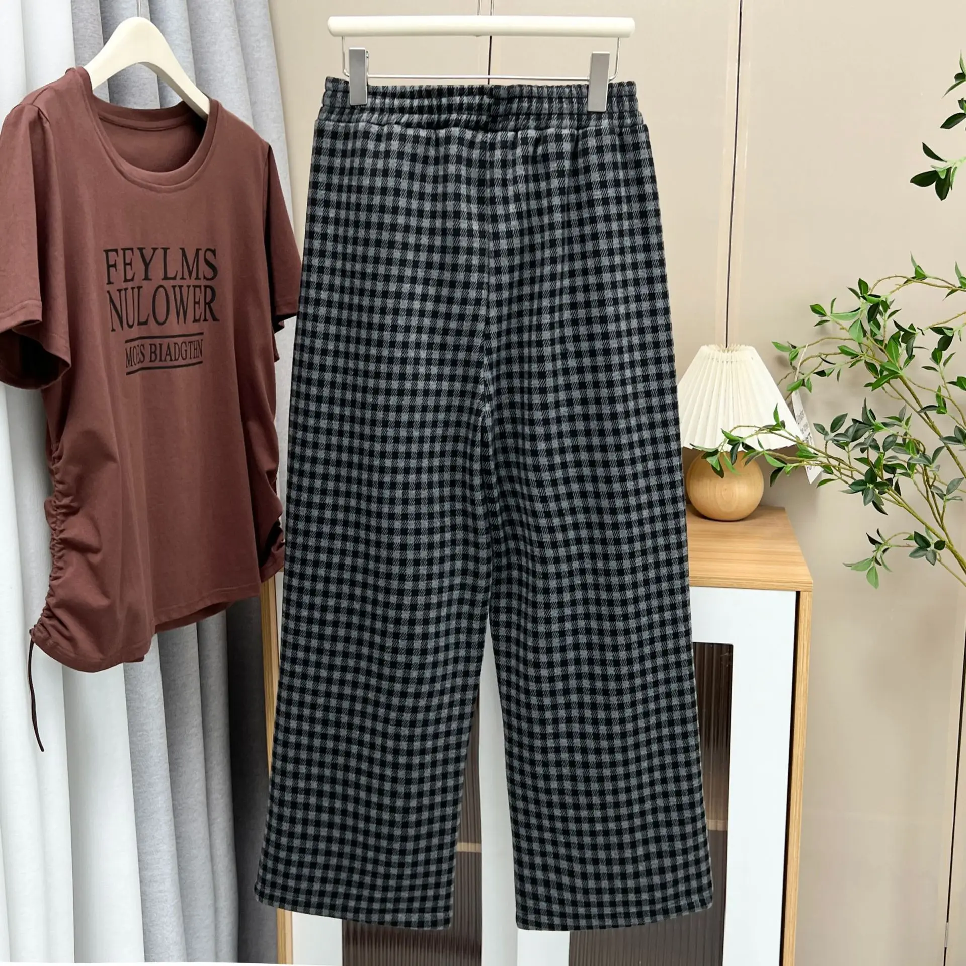 XXXXL Fashion Plus Size Women's Straight Leg Pants 2025 Autumn/Winter New Simple Casual Fleece Plaid Woolen Trousers 8600
