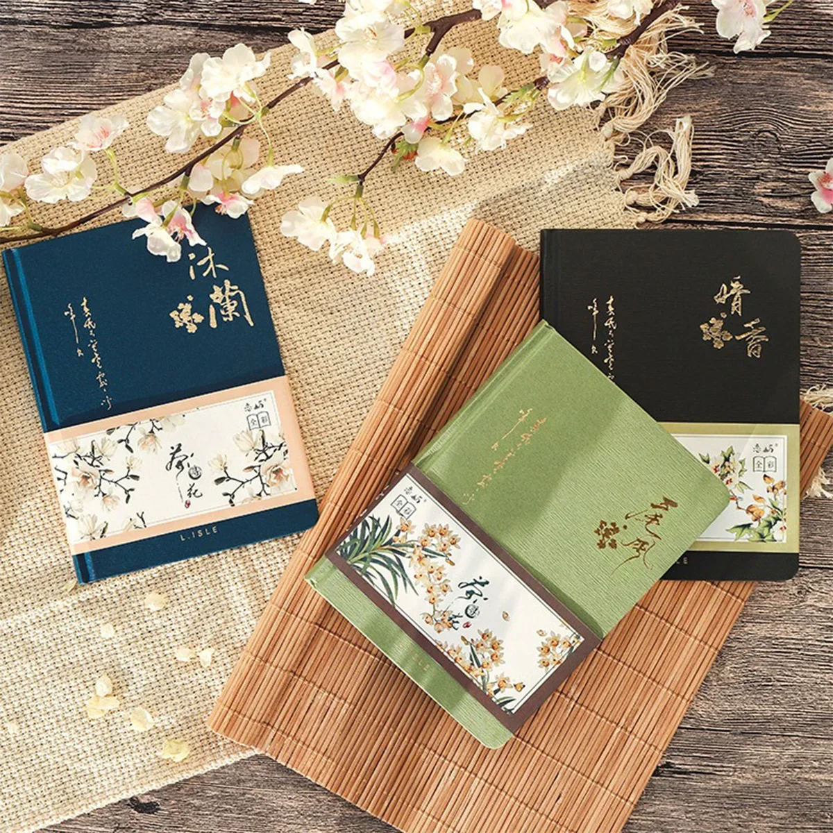 32K Chinese Style Retro Notepad Color Painting Illustration Inner Page Gold Stamping Craft Cover Hand Account Book Stationery 3