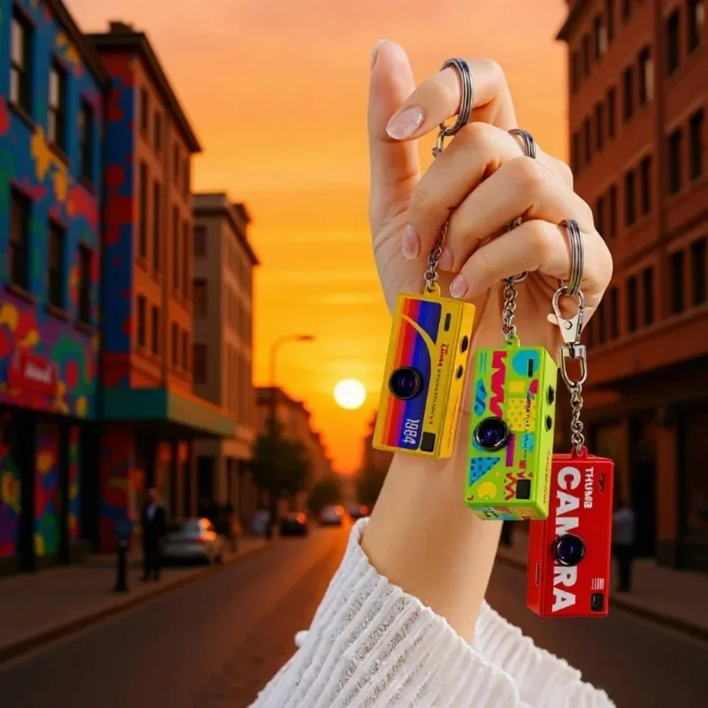 레트로 미니 키체인 썸 카메라 1080P HD 레코더 내장 플래시 자동 초점 130도 광각 렌즈 TFT LCD 화면 휴대용 카메라