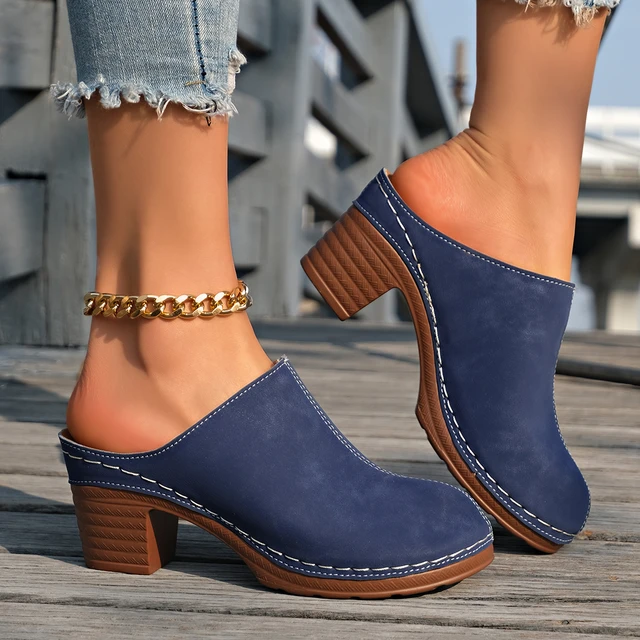 Cushioned Women Sandals Stylish Women's Chunky Heel Mules with Flower Pattern Hollow Upper for Summer Street Parties Fall Events 1