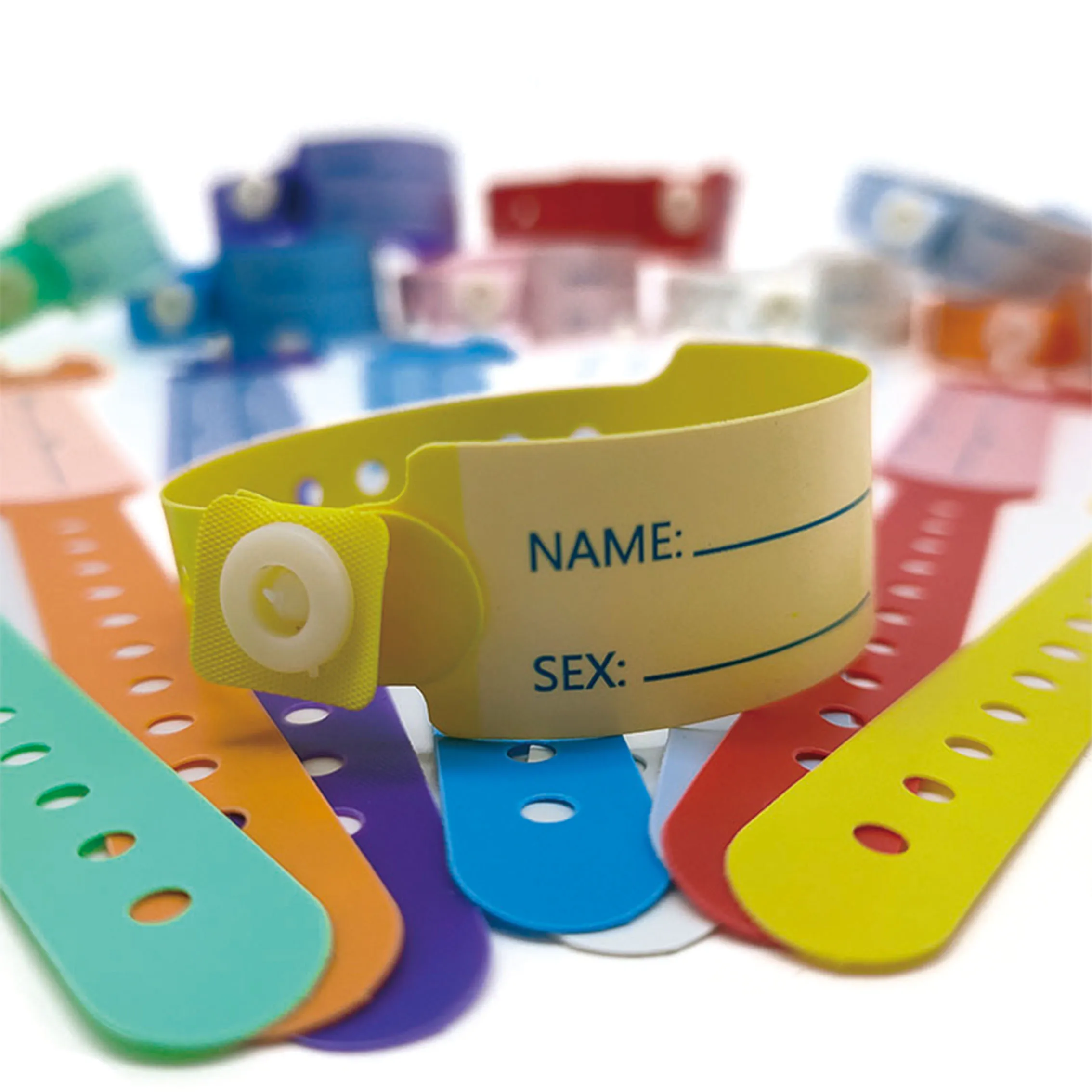 Waterproof Soft PVC Medical Wristbands waterproof paper wristbands 100pcs Writable Patient Identification Bracelets Vinyl Band for Healthcare