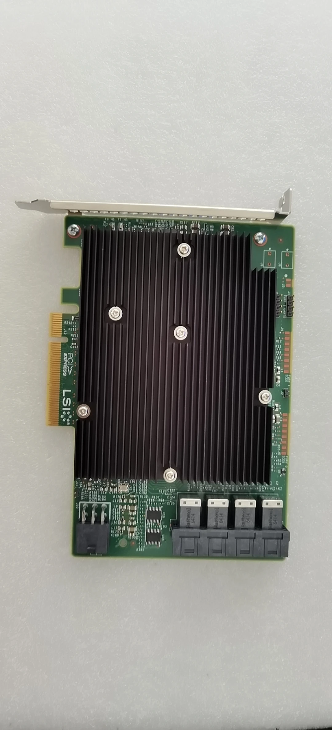 1pcsLSI-SAS-9300-16i-12GB-16-port-HBA-straight-through-card-array-card.jpg