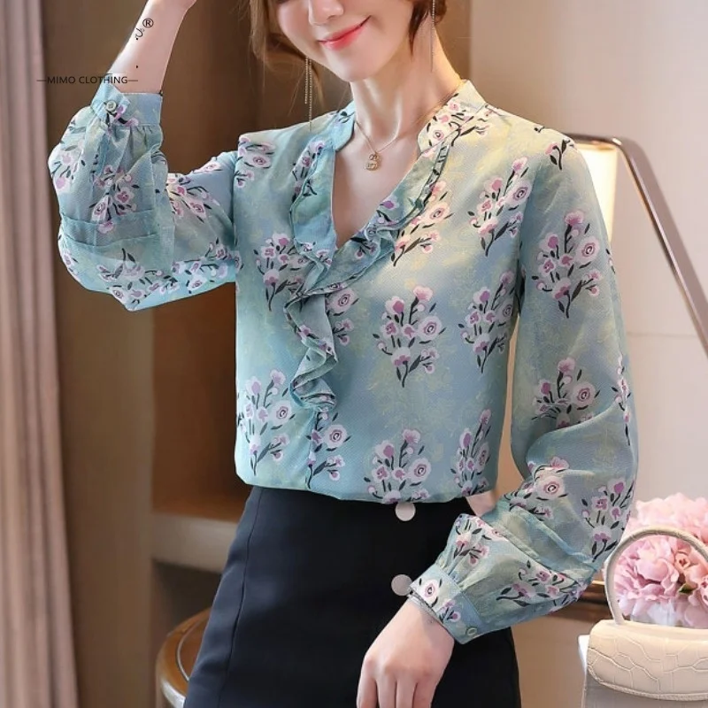    Ҹ ְ  2023  ο   V-neck      м