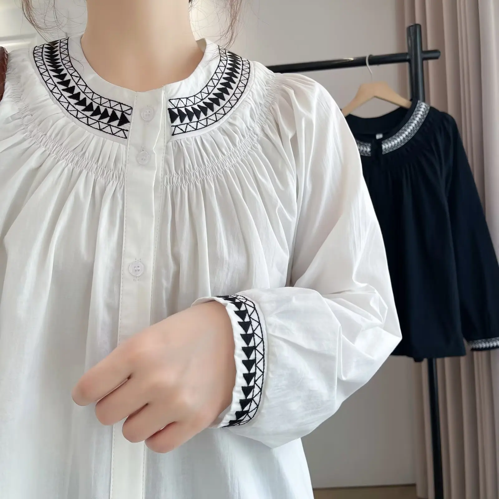 XXXXL Fashion Plus Size Women's Blouses Autumn 2025 Cotton Embroidered Long Sleeved Shirt Casual And Artistic Top 2575