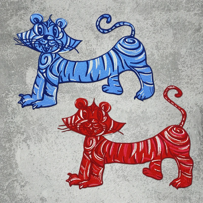 

1 Piece Fashion Blue Red Tiger Animal Embroidery Craft Patch Applique Sew on T-Shirt Jacket DIY Punk Apparel Accessory