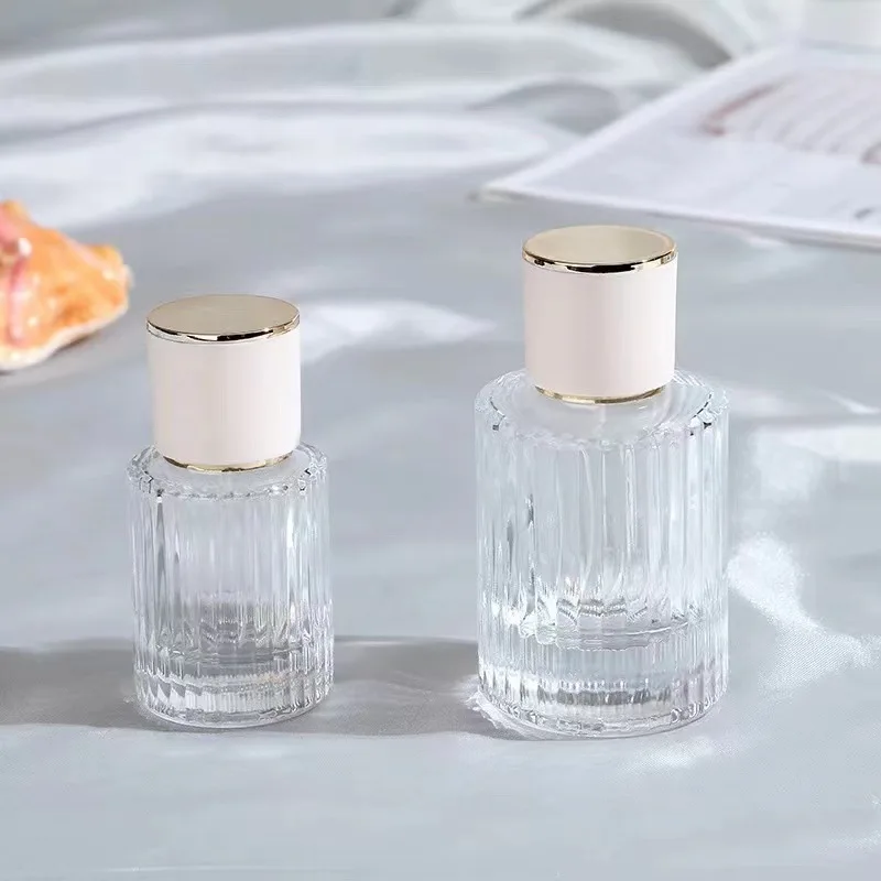 

1Piece 30ml 50ml Portable Perfume Sprayer Bottle For Women Travel Refillable Glass Bottle Atomizer Cosmetic Container