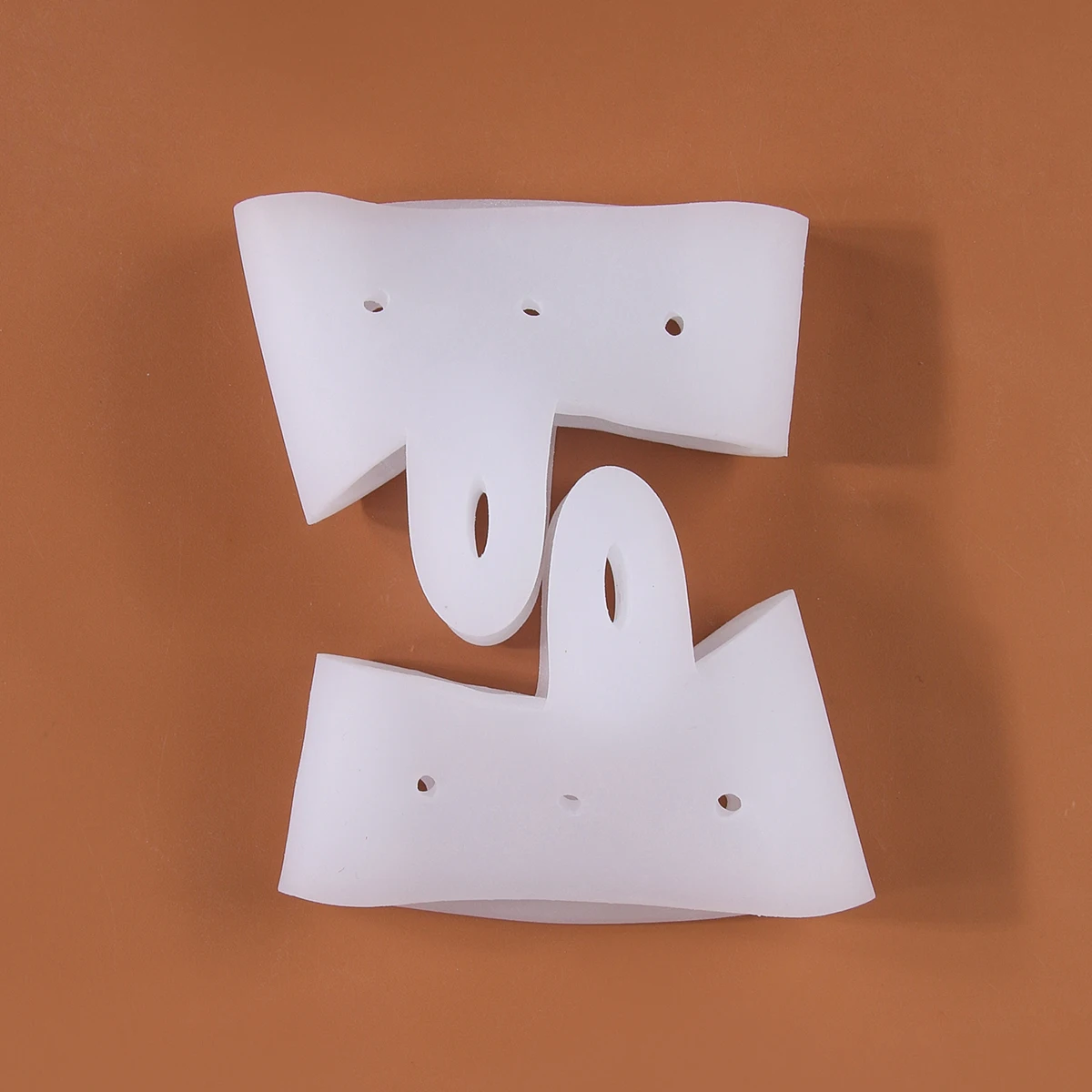 1 Pairs Silicone Bunion Corrector Toe Straightener Toe Separator Preventing Rubbing and Relieve Pressure White Flesh-Colored