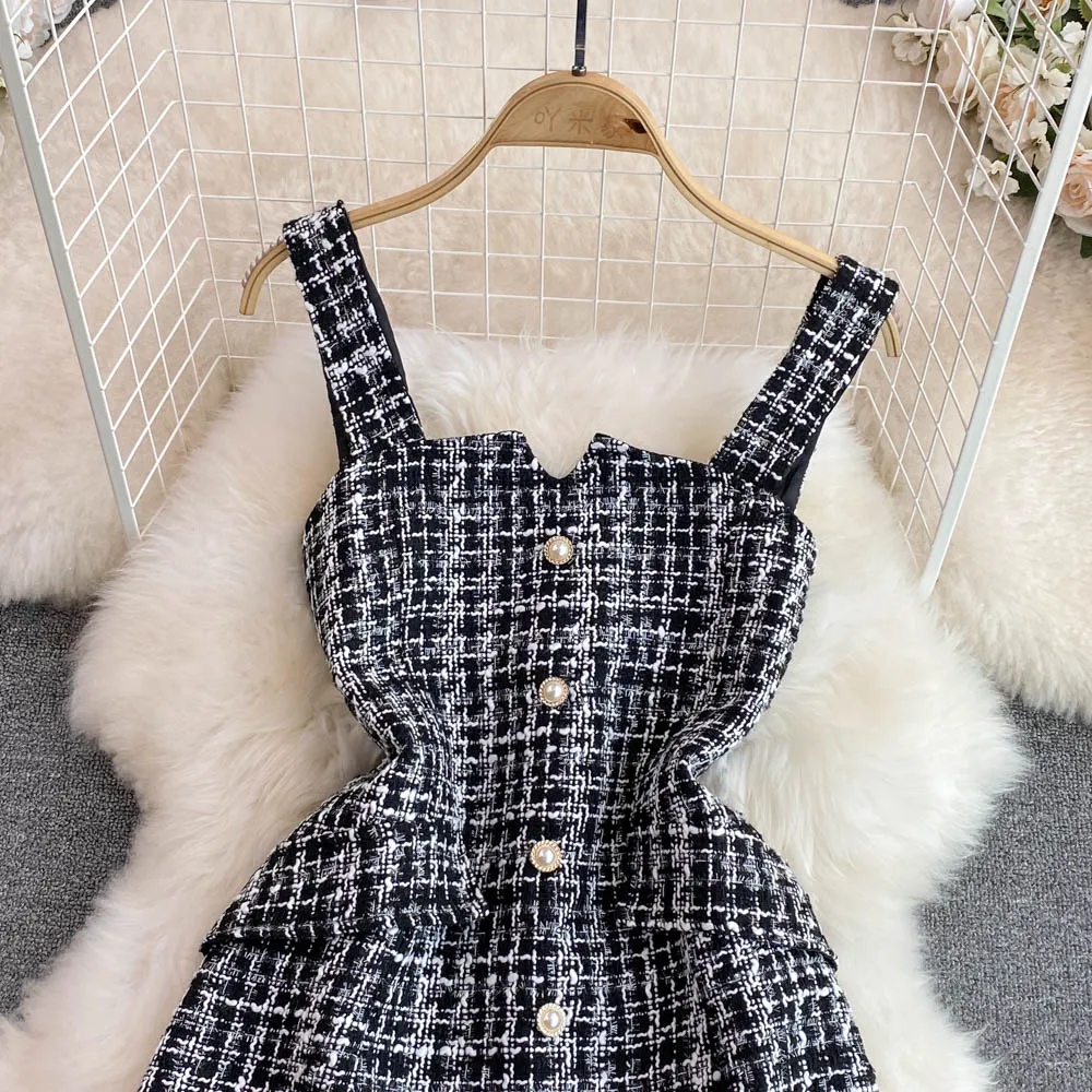 

2023 Autumn Winter Korean Clothing Tweed Wool Mini Dress Sleeveless A- Line Woolen Dresses with Pearls Button Plus Size Elegant