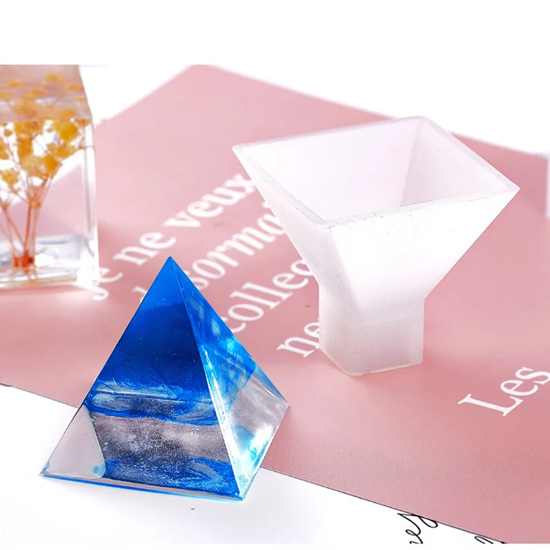 Stampo In Silicone A Forma Di Piramide 15 Cm Per Resina Epossidica - Fai Da Te E Decorazioni