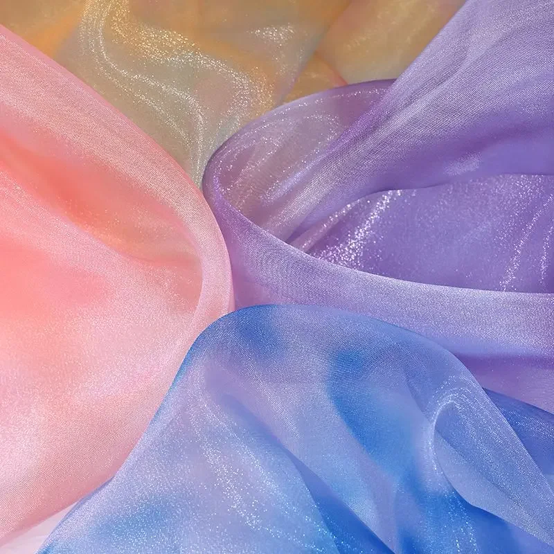 Glänzende transparente Regenbogen Organza Stoff Farbverlauf durch