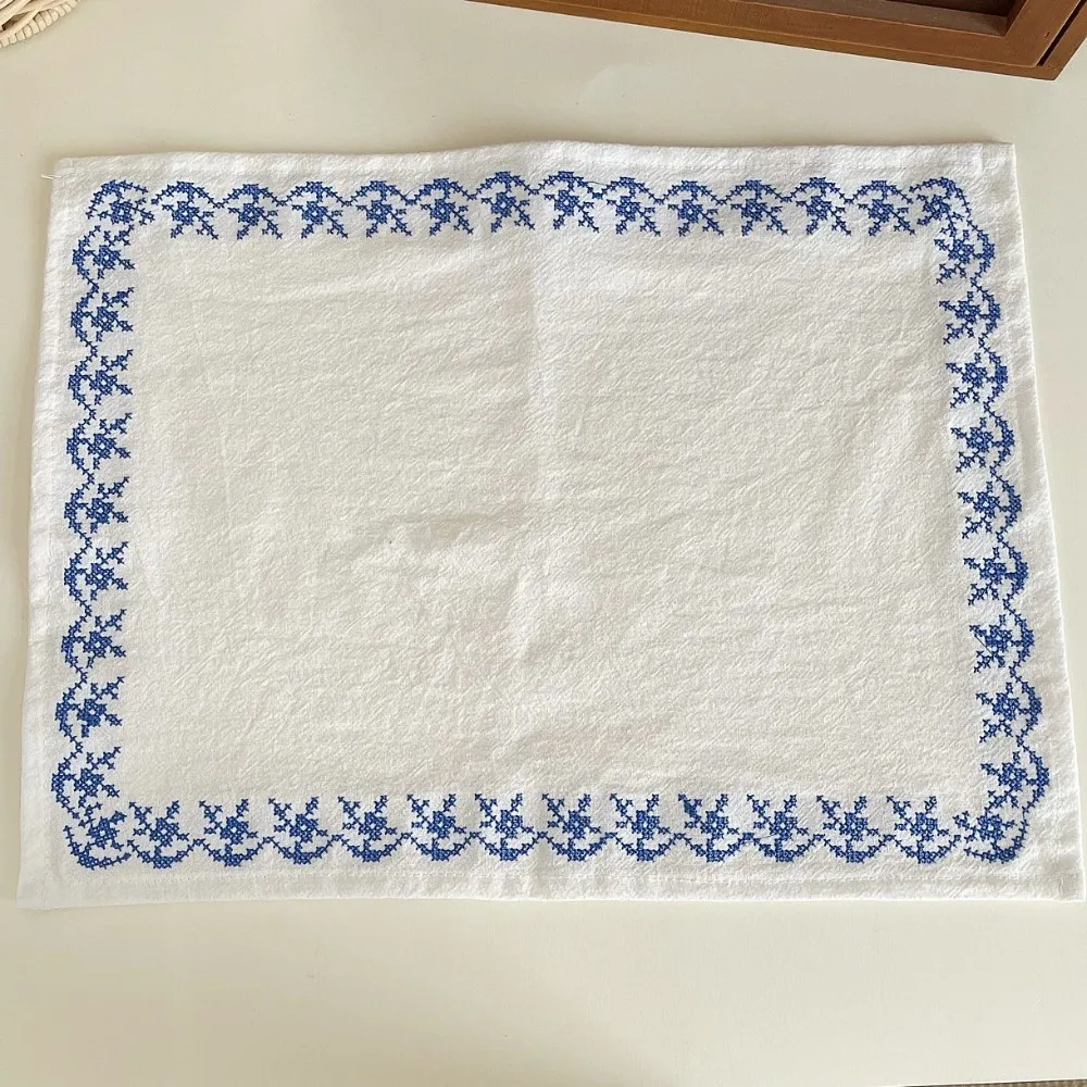 Pure Cotton Retro Embroidery Meal Mat 29*37cm Exquisite Table Napkin Square Desktop Decoration Mat Food Photography