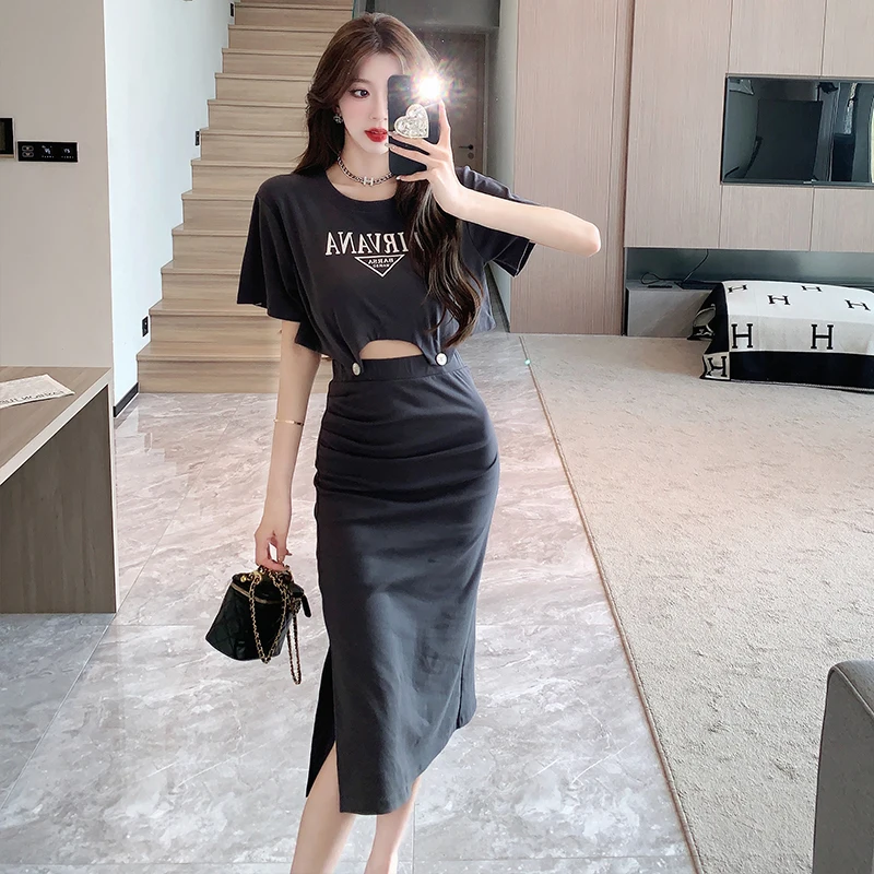 

2024 Summer New Celebrity Luxury Short sleeved T-shirt Slimming High Waist Wrapped Hip Dress Fashion Two Piece Set for Women