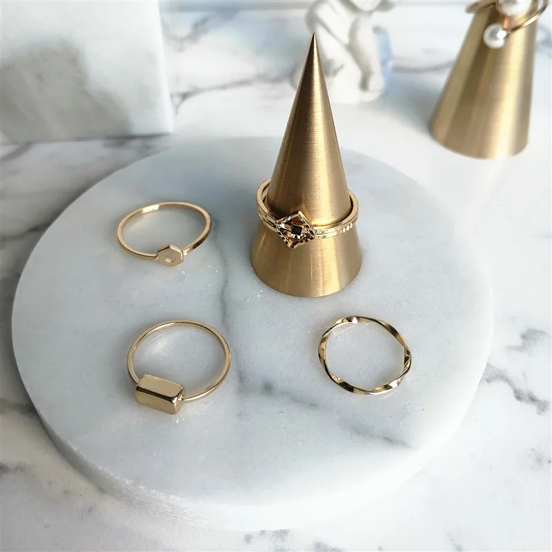 Elegant Metal Ring Holder Display Stand - Jewelry Photography Prop and Decoration Clip Stand