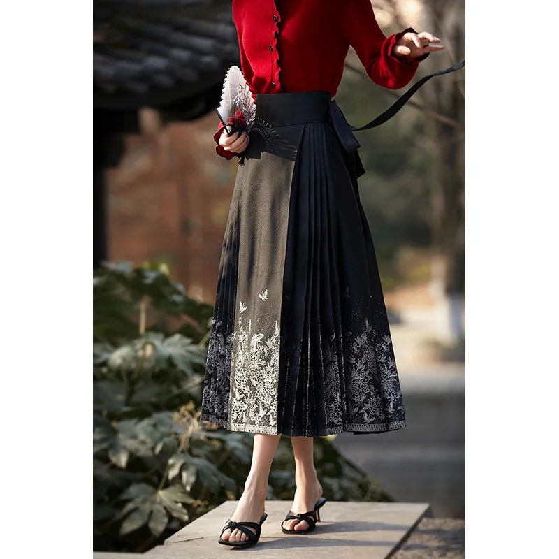 

Chinese Style Horse Face Skirts 2024 New Slimming and High Waisted New A-line Skirt Pleated Skirt